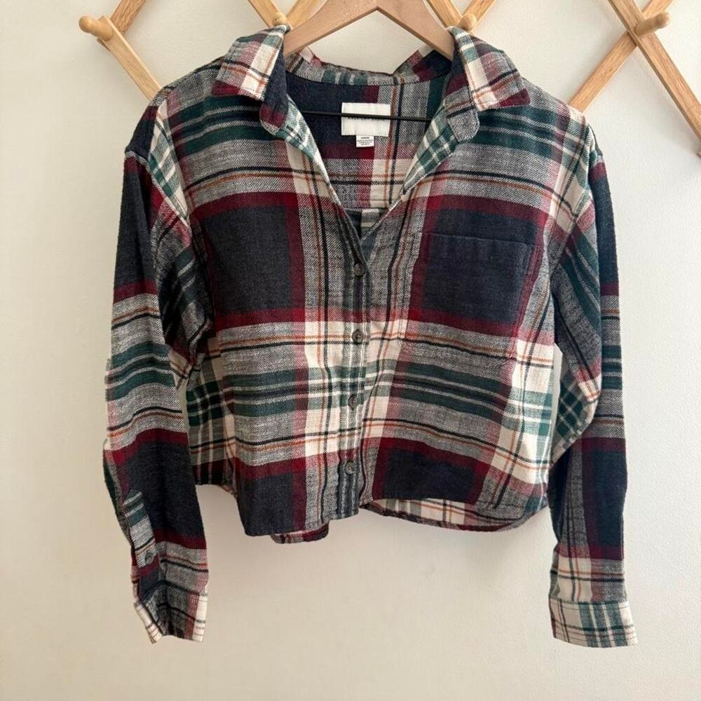 American eagle cropped plaid flannel button up